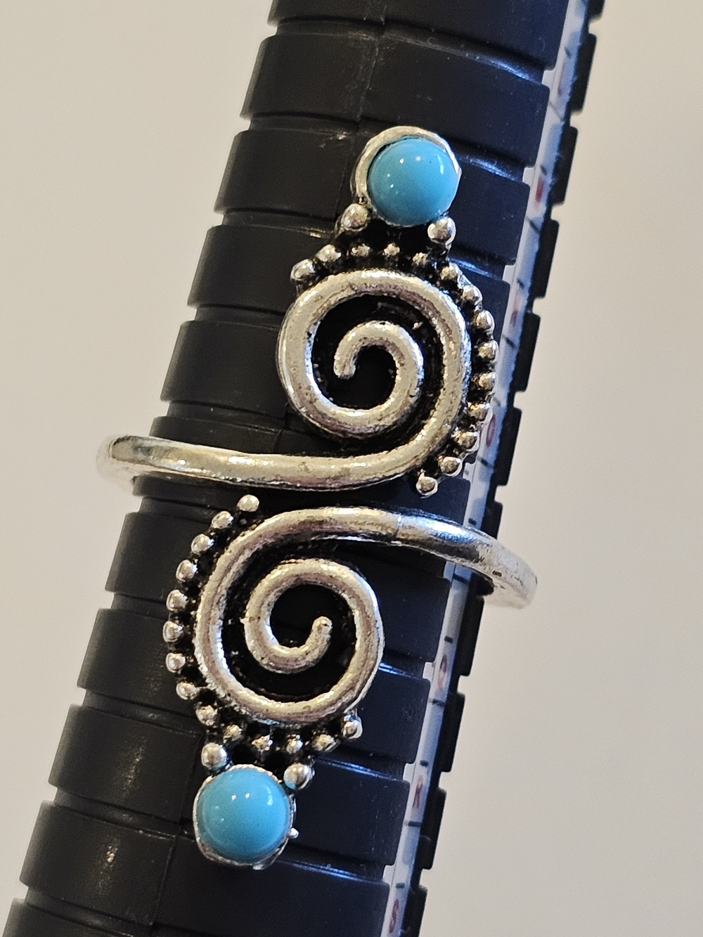 Turquoise Stone Silver Spiral Women's Ring - Unbranded